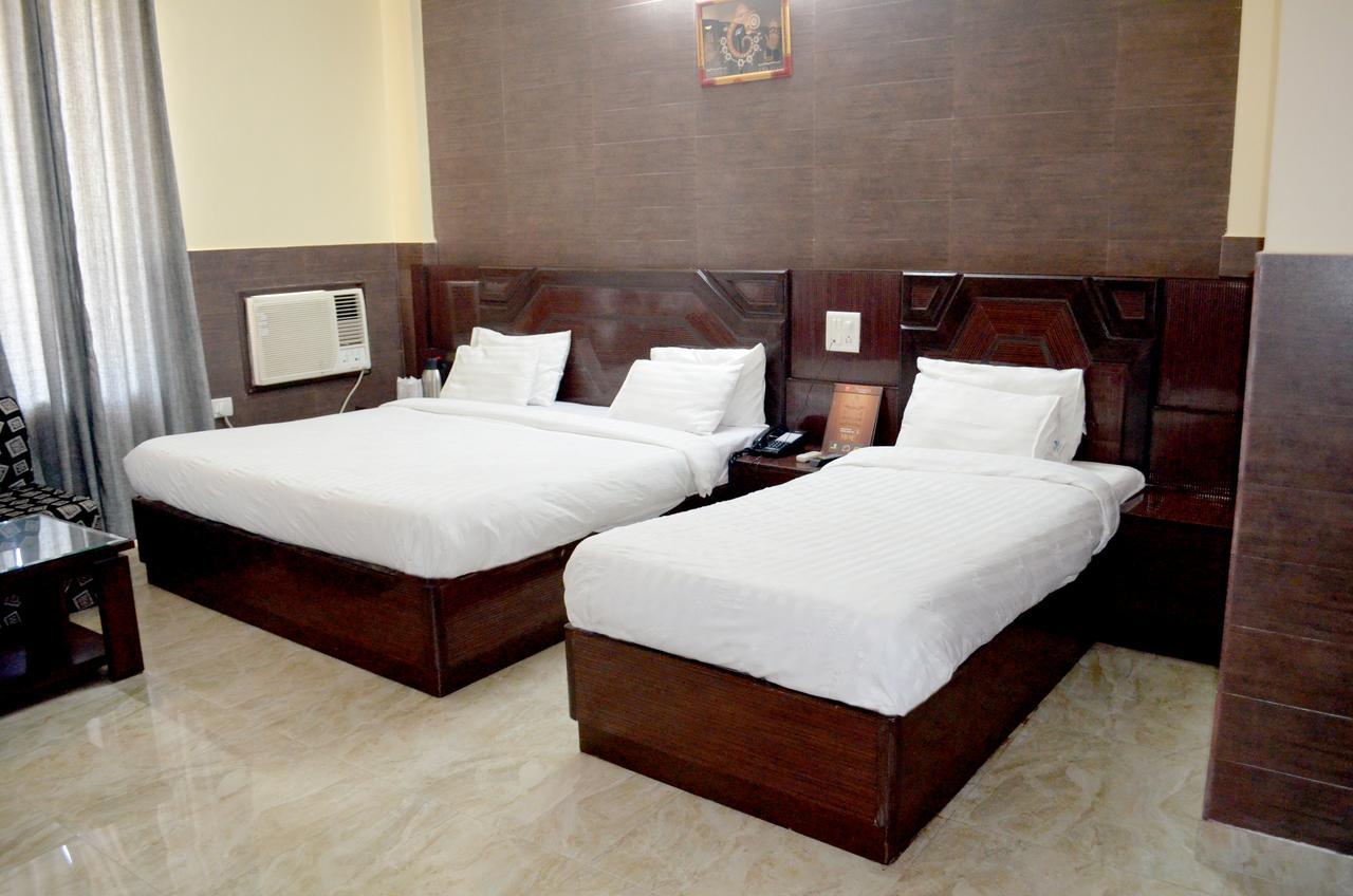 Capital O 4747 Imperial Hotel Katra كاترا المظهر الخارجي الصورة